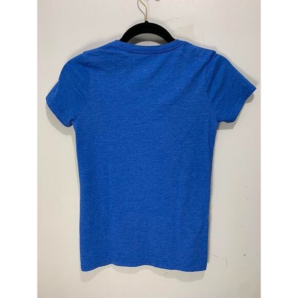 Old Navy Womens Blue V-Neck Floral Graphic T-Shirt XS Cotton/Polyester - Picture 2 of 3